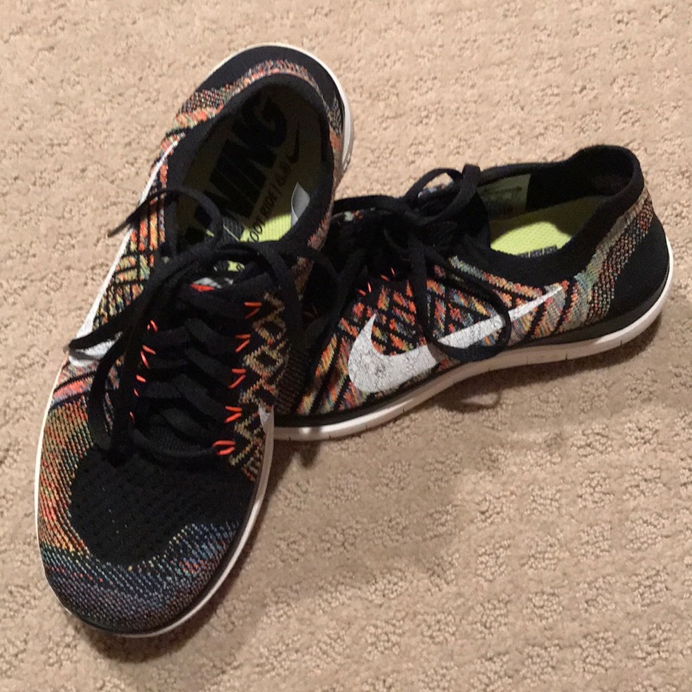 Nike Women’s RN 4.0 Flyknit Running Shoes - 8.0